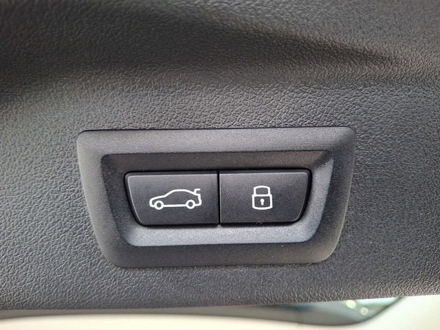 2025 BMW X7 xDrive40i Sports Activity Vehicle