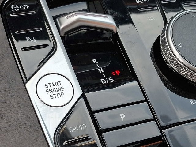 2023 BMW X7 xDrive40i Sports Activity Vehicle