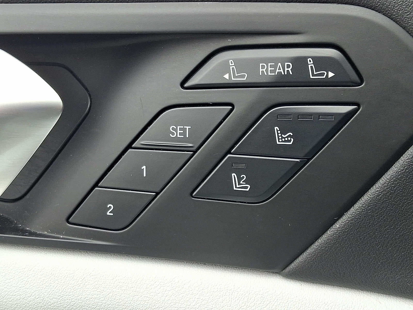 2023 BMW X7 xDrive40i Sports Activity Vehicle