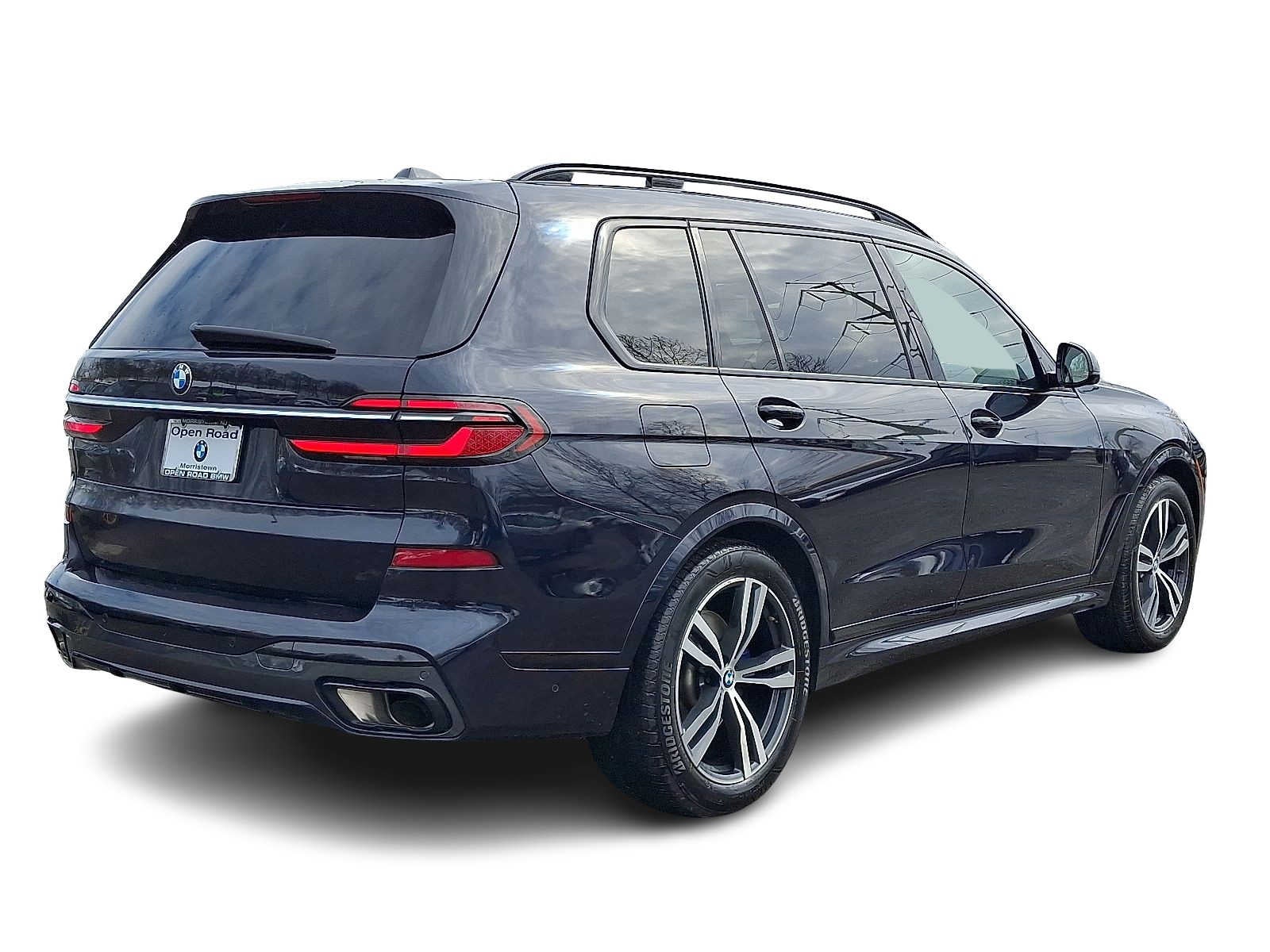 2023 BMW X7 xDrive40i Sports Activity Vehicle