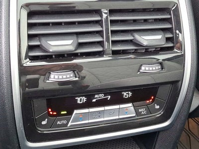 2023 BMW X7 xDrive40i Sports Activity Vehicle