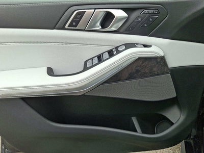 2023 BMW X7 xDrive40i Sports Activity Vehicle