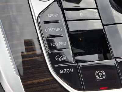 2024 BMW X7 xDrive40i Sports Activity Vehicle