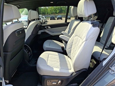 2024 BMW X7 xDrive40i Sports Activity Vehicle