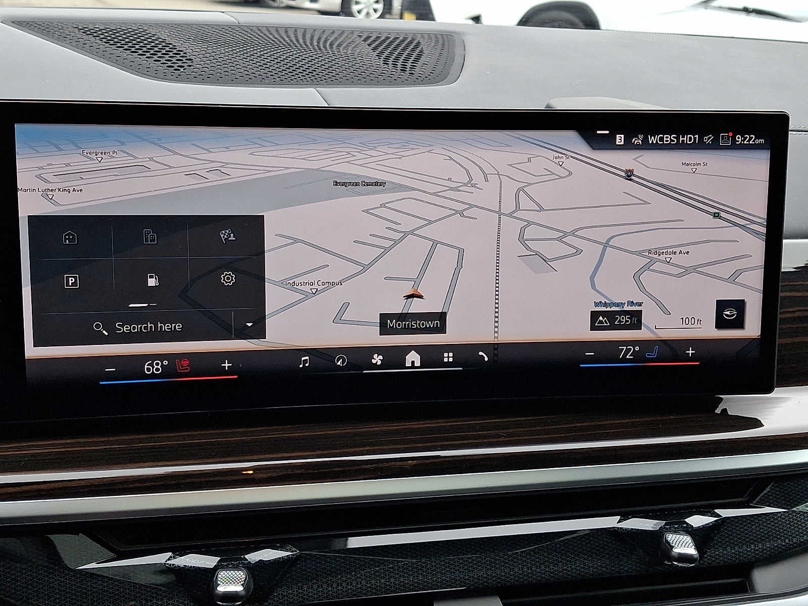 2025 BMW X7 xDrive40i Sports Activity Vehicle