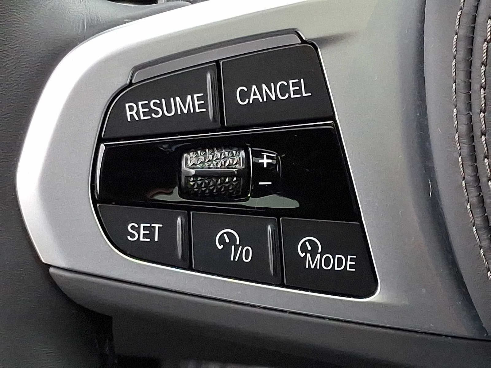 2025 BMW X7 xDrive40i Sports Activity Vehicle