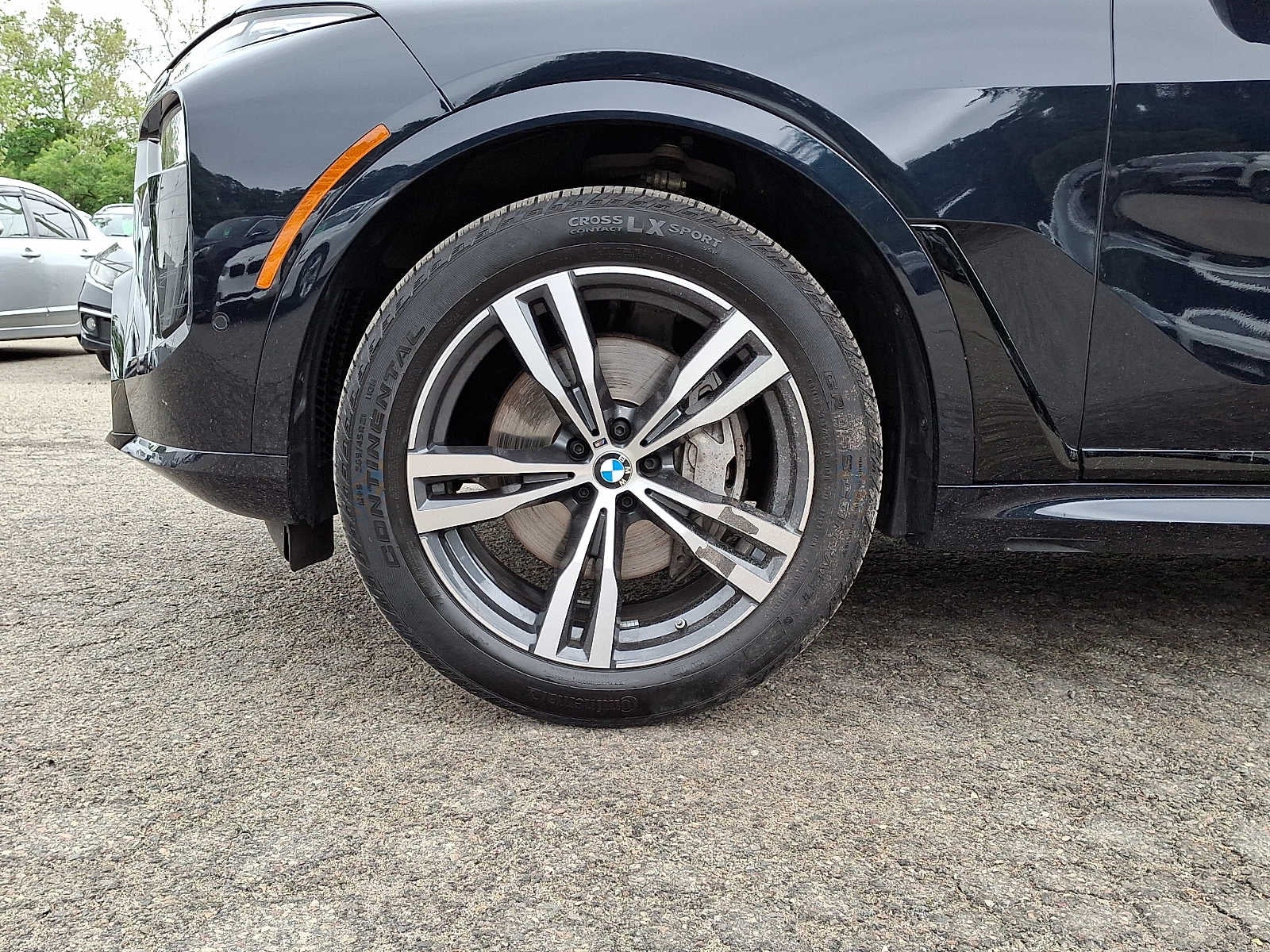 2025 BMW X7 xDrive40i Sports Activity Vehicle