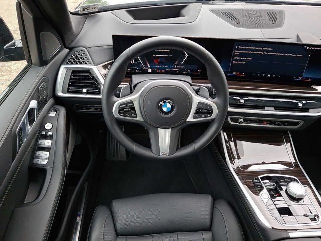 2025 BMW X7 xDrive40i Sports Activity Vehicle