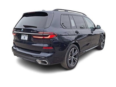 2025 BMW X7 xDrive40i Sports Activity Vehicle
