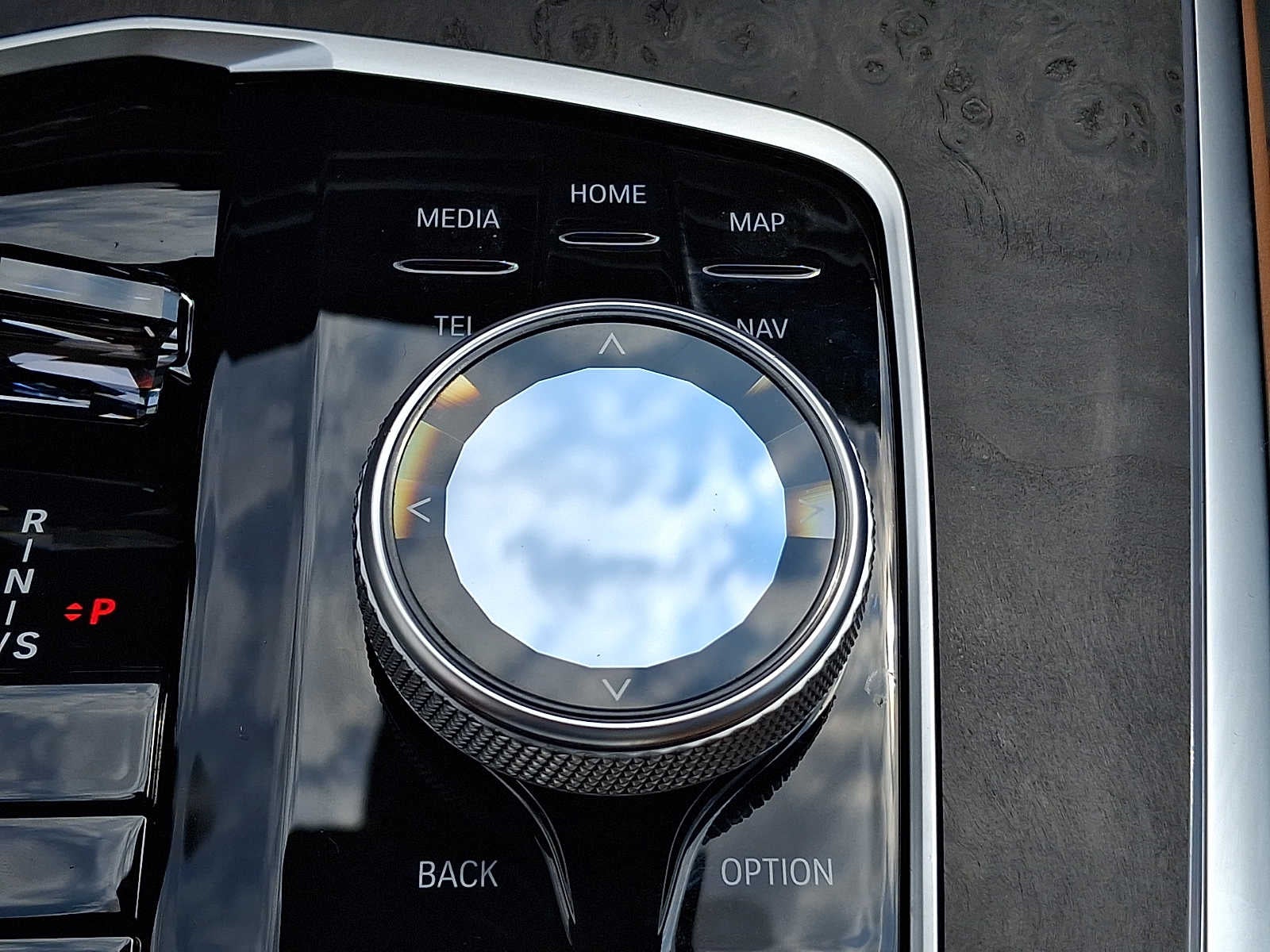 2026 BMW X7 xDrive40i Sports Activity Vehicle