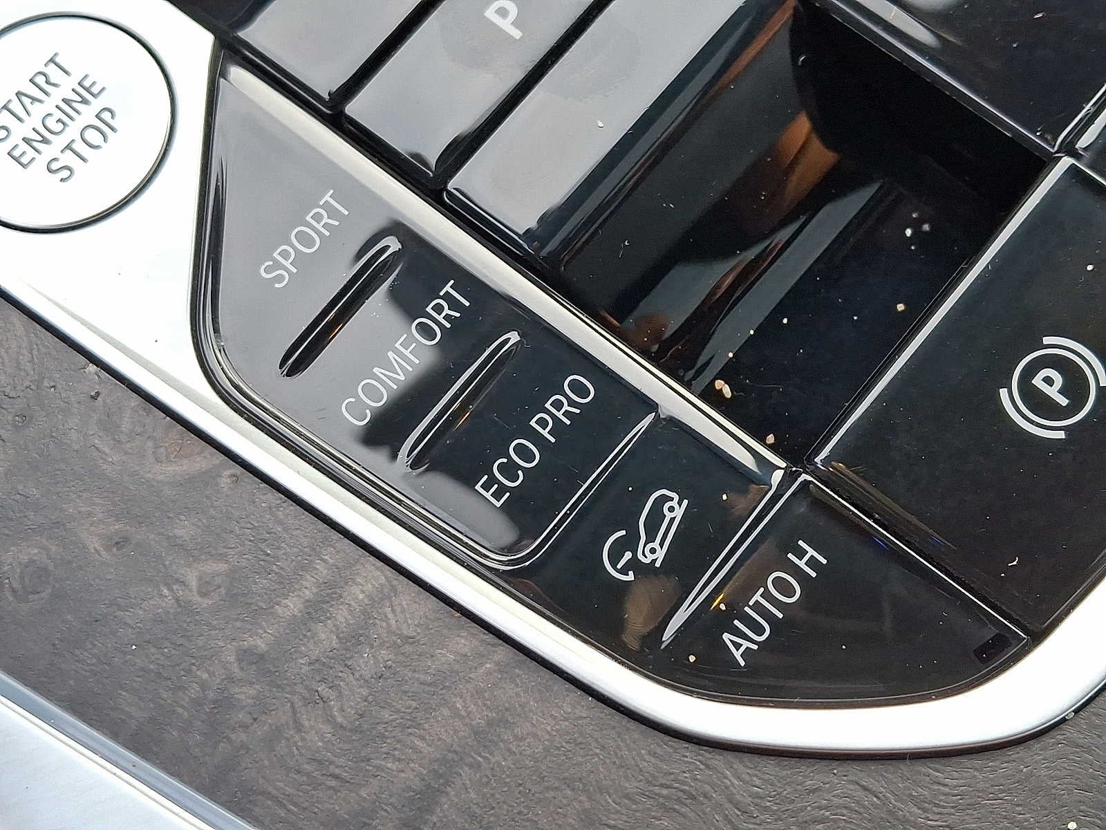 2023 BMW X7 xDrive40i Sports Activity Vehicle