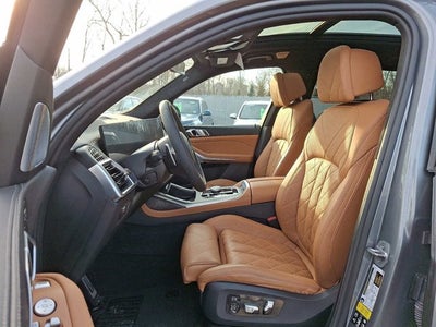 2023 BMW X7 xDrive40i Sports Activity Vehicle