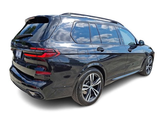2024 BMW X7 xDrive40i Sports Activity Vehicle