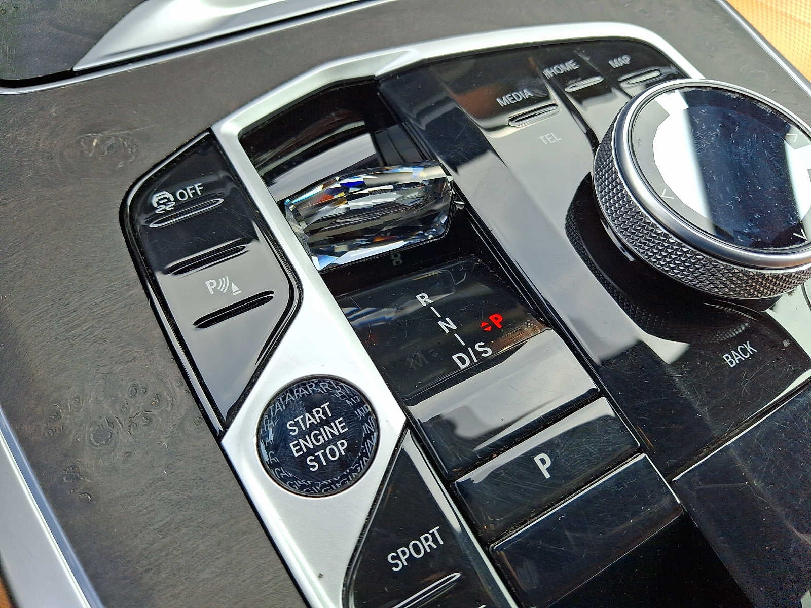 2025 BMW X7 xDrive40i Sports Activity Vehicle