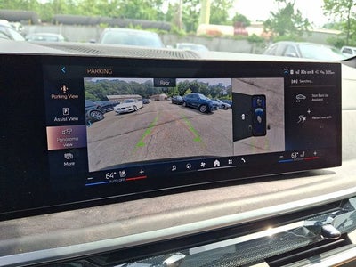 2025 BMW X7 xDrive40i Sports Activity Vehicle