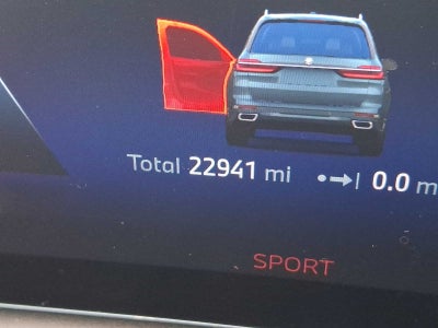 2025 BMW X7 xDrive40i Sports Activity Vehicle