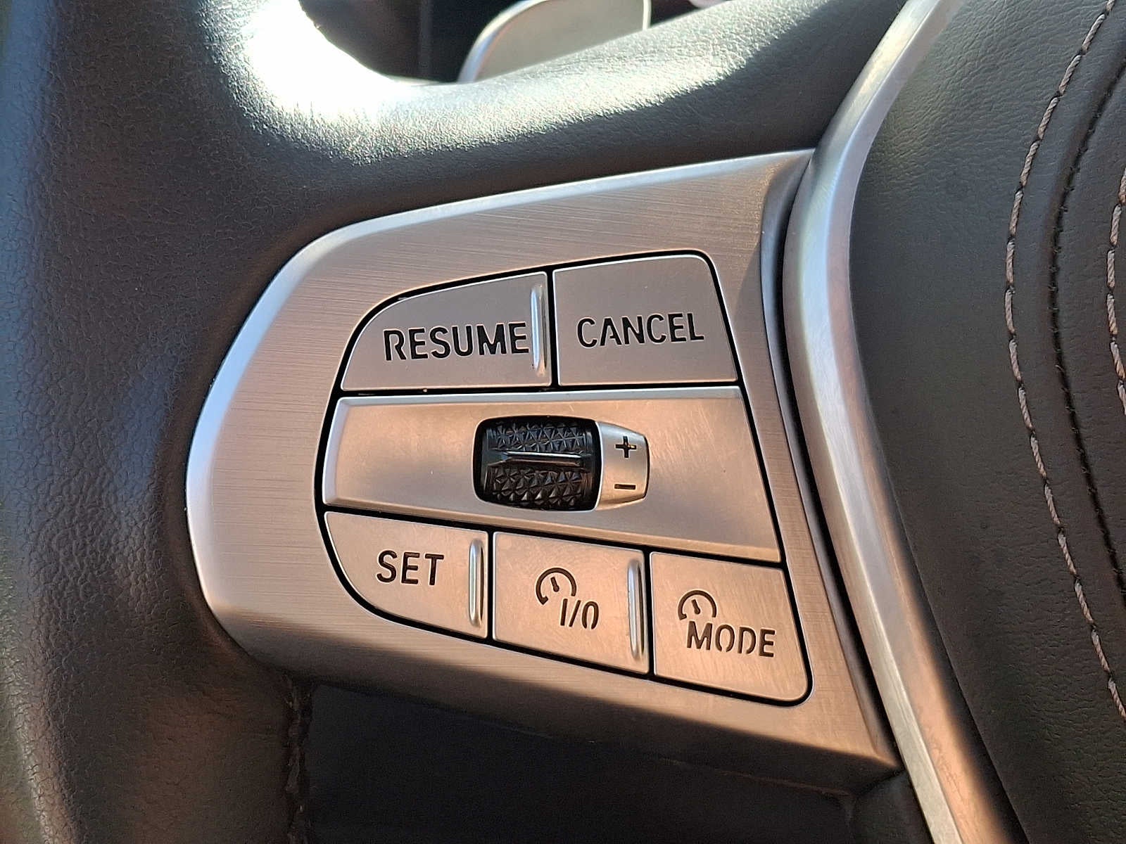 2025 BMW X7 xDrive40i Sports Activity Vehicle
