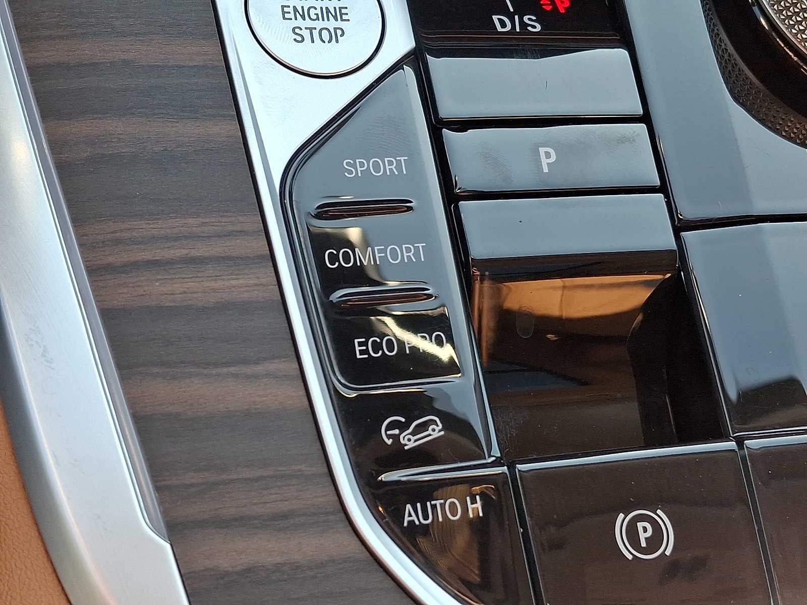 2025 BMW X7 xDrive40i Sports Activity Vehicle