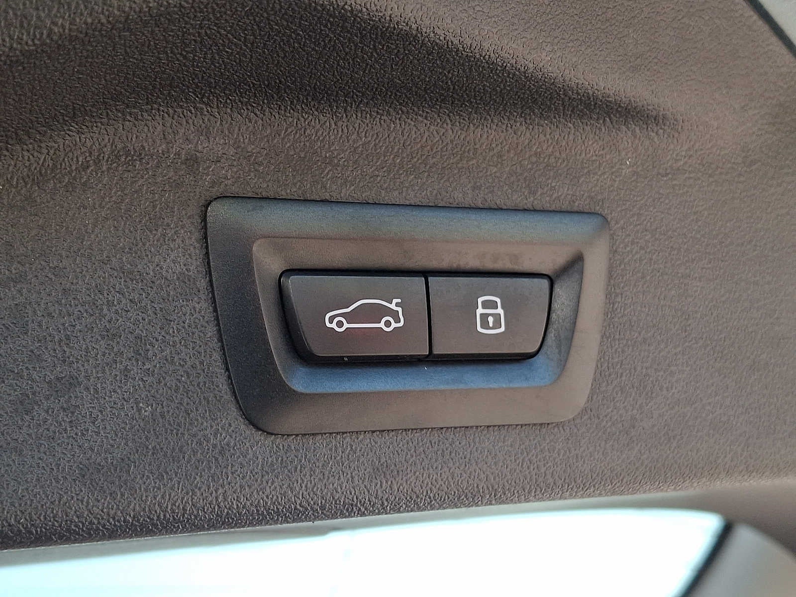 2025 BMW X7 xDrive40i Sports Activity Vehicle
