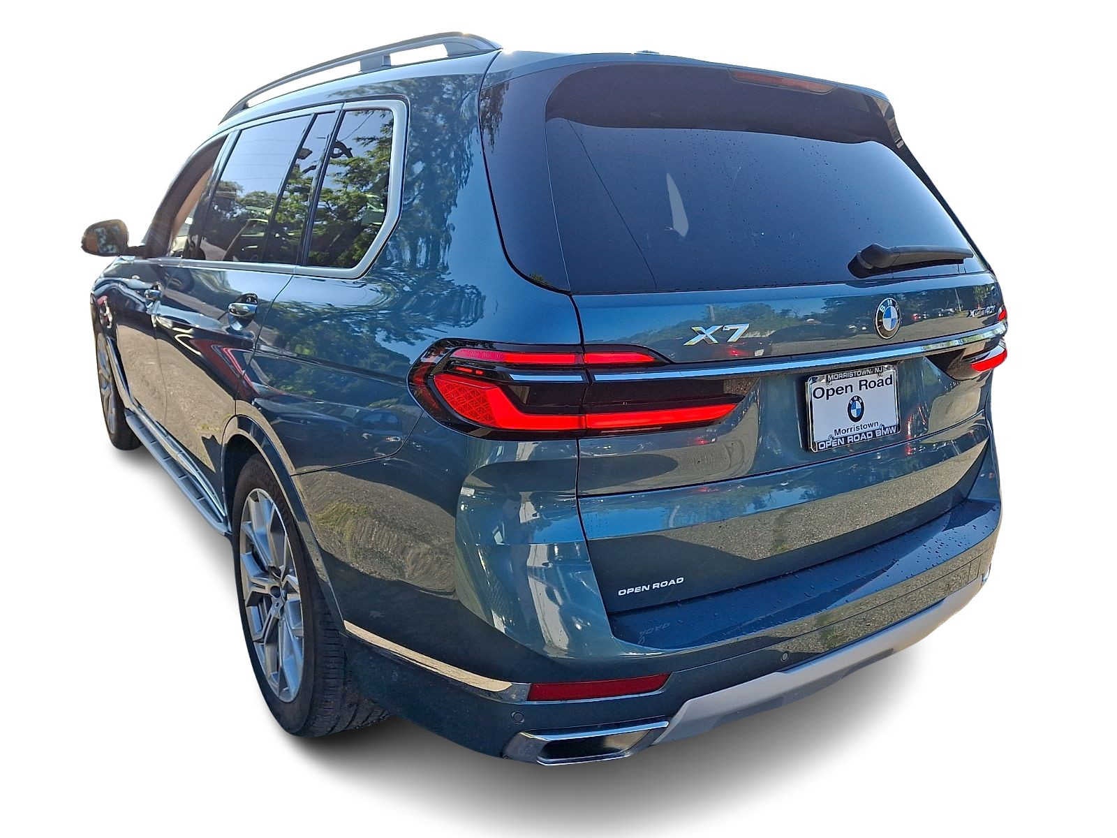 2025 BMW X7 xDrive40i Sports Activity Vehicle