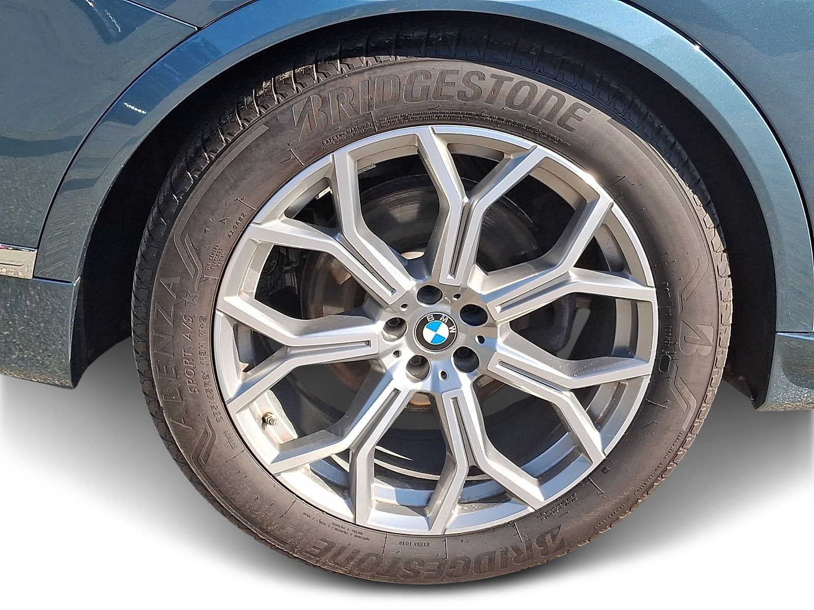 2025 BMW X7 xDrive40i Sports Activity Vehicle