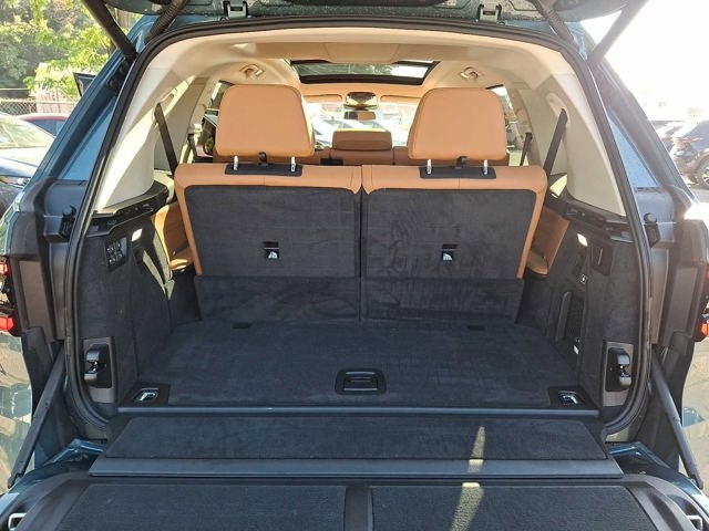 2025 BMW X7 xDrive40i Sports Activity Vehicle