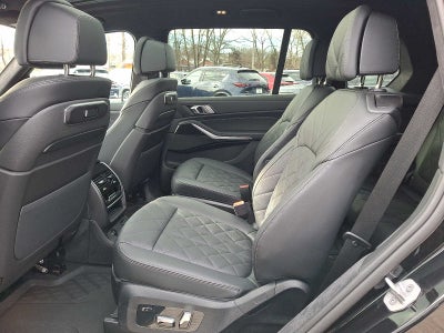 2025 BMW X7 xDrive40i Sports Activity Vehicle