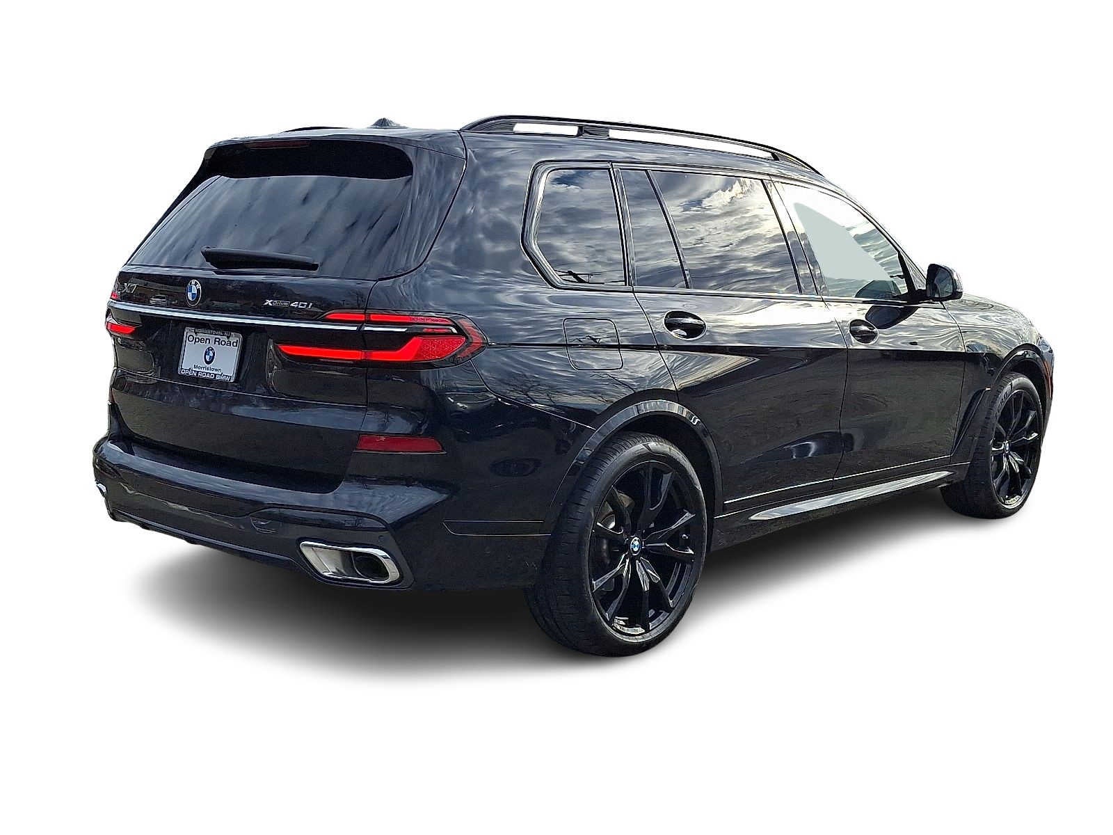 2025 BMW X7 xDrive40i Sports Activity Vehicle