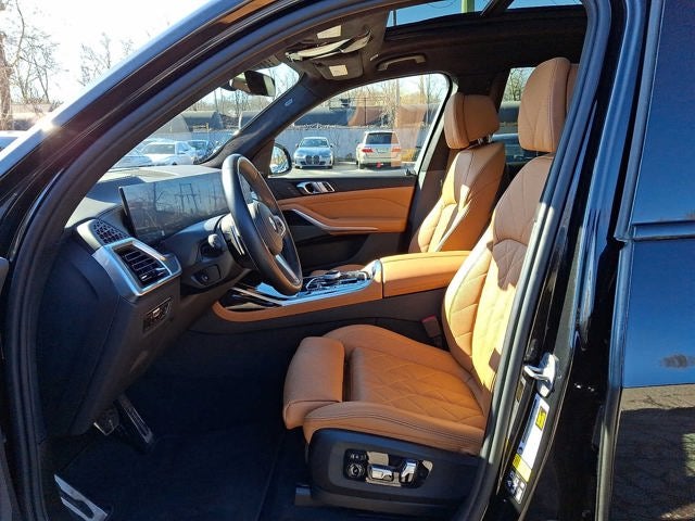 2023 BMW X7 xDrive40i Sports Activity Vehicle