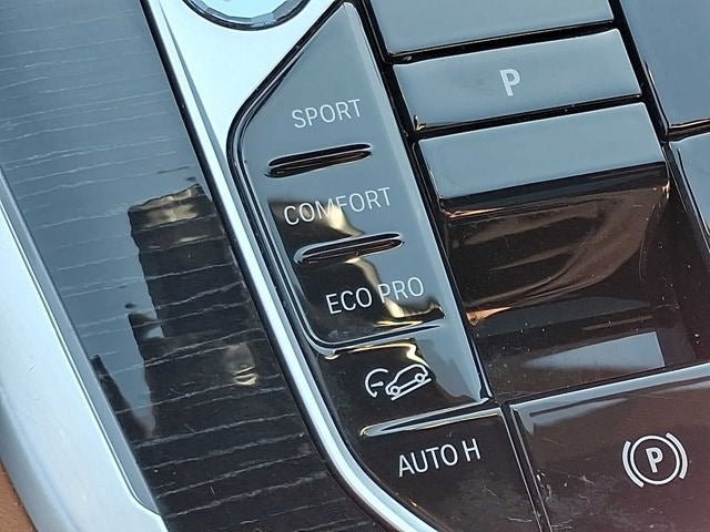 2023 BMW X7 xDrive40i Sports Activity Vehicle