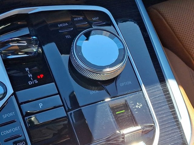 2023 BMW X7 xDrive40i Sports Activity Vehicle