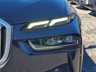 2023 BMW X7 xDrive40i Sports Activity Vehicle