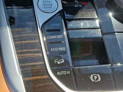 2023 BMW X7 xDrive40i Sports Activity Vehicle