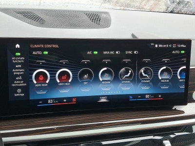 2023 BMW X7 xDrive40i Sports Activity Vehicle