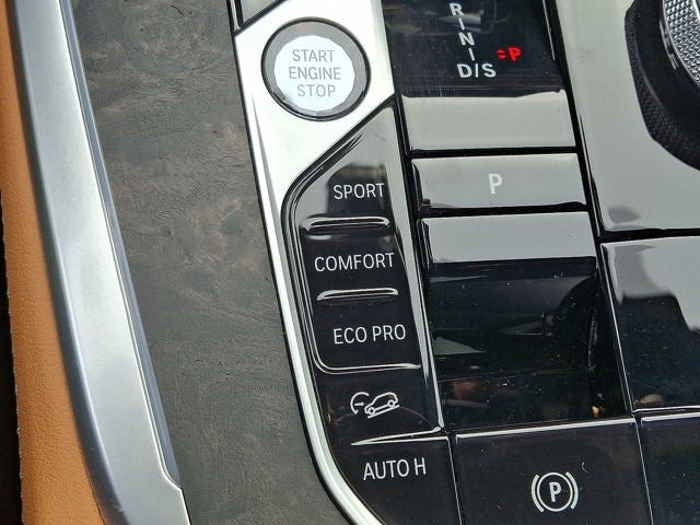 2026 BMW X7 xDrive40i Sports Activity Vehicle