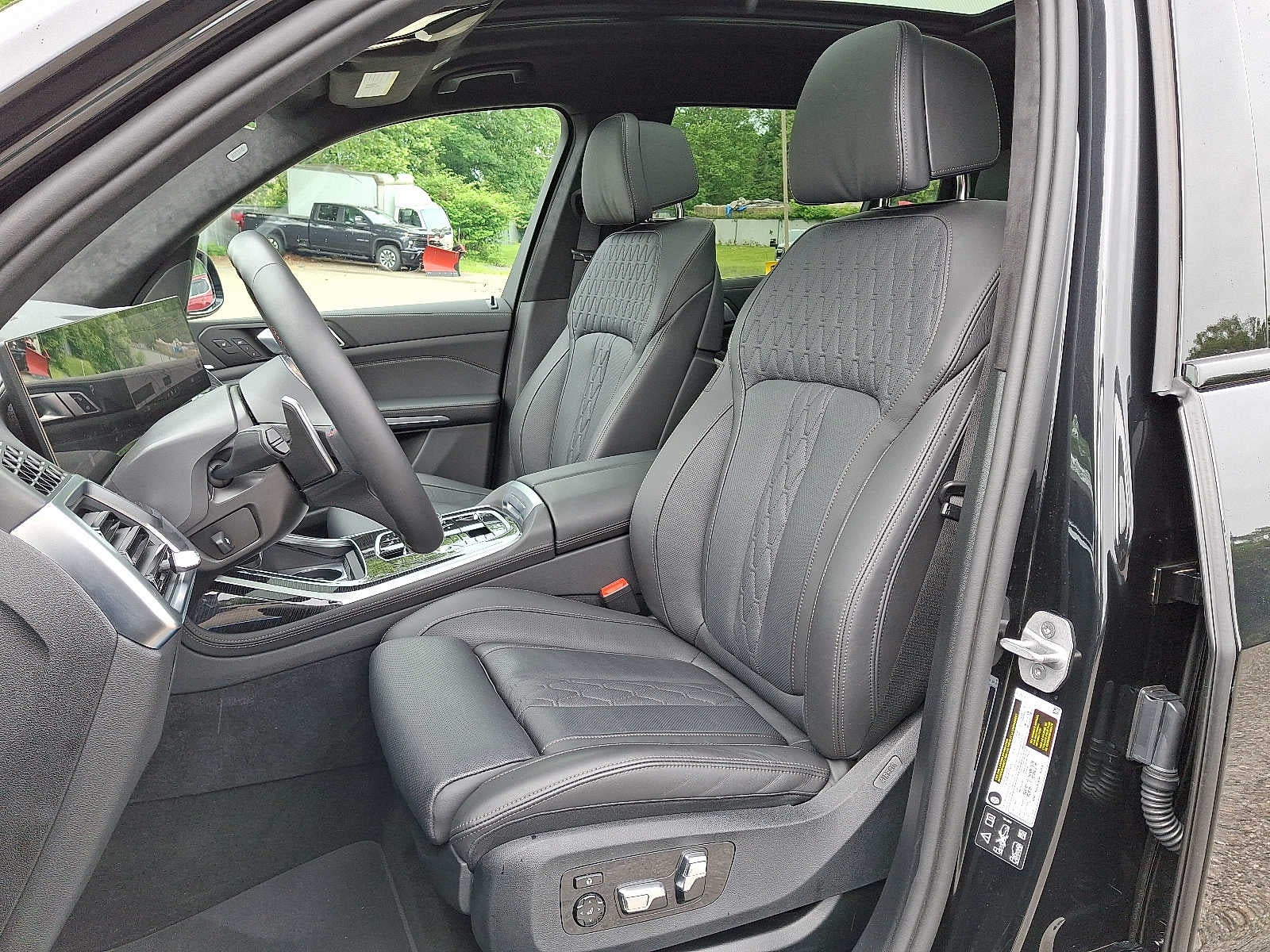 2025 BMW X7 M60i Sports Activity Vehicle