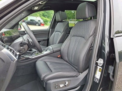 2025 BMW X7 M60i Sports Activity Vehicle