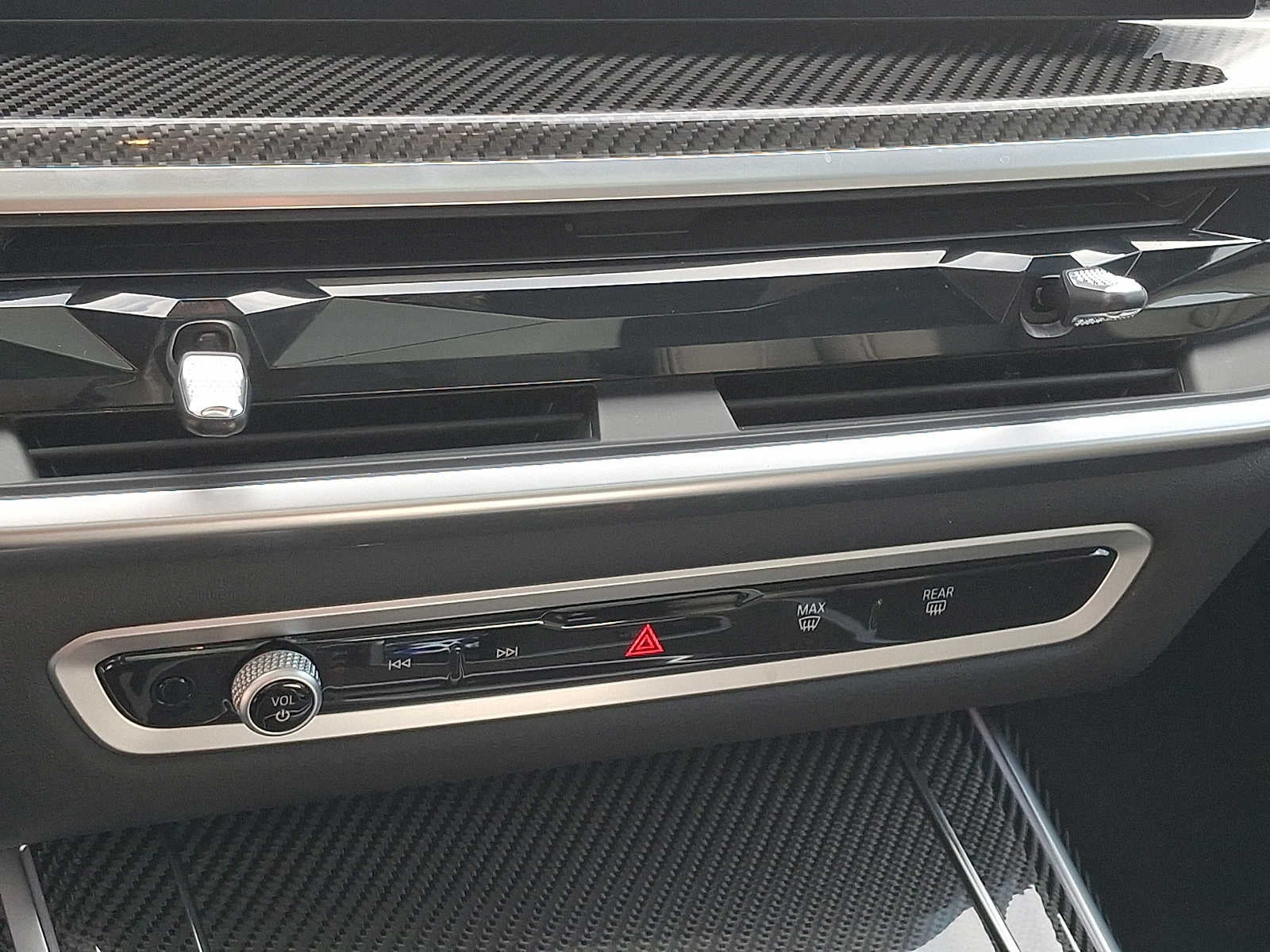 2025 BMW X7 M60i Sports Activity Vehicle