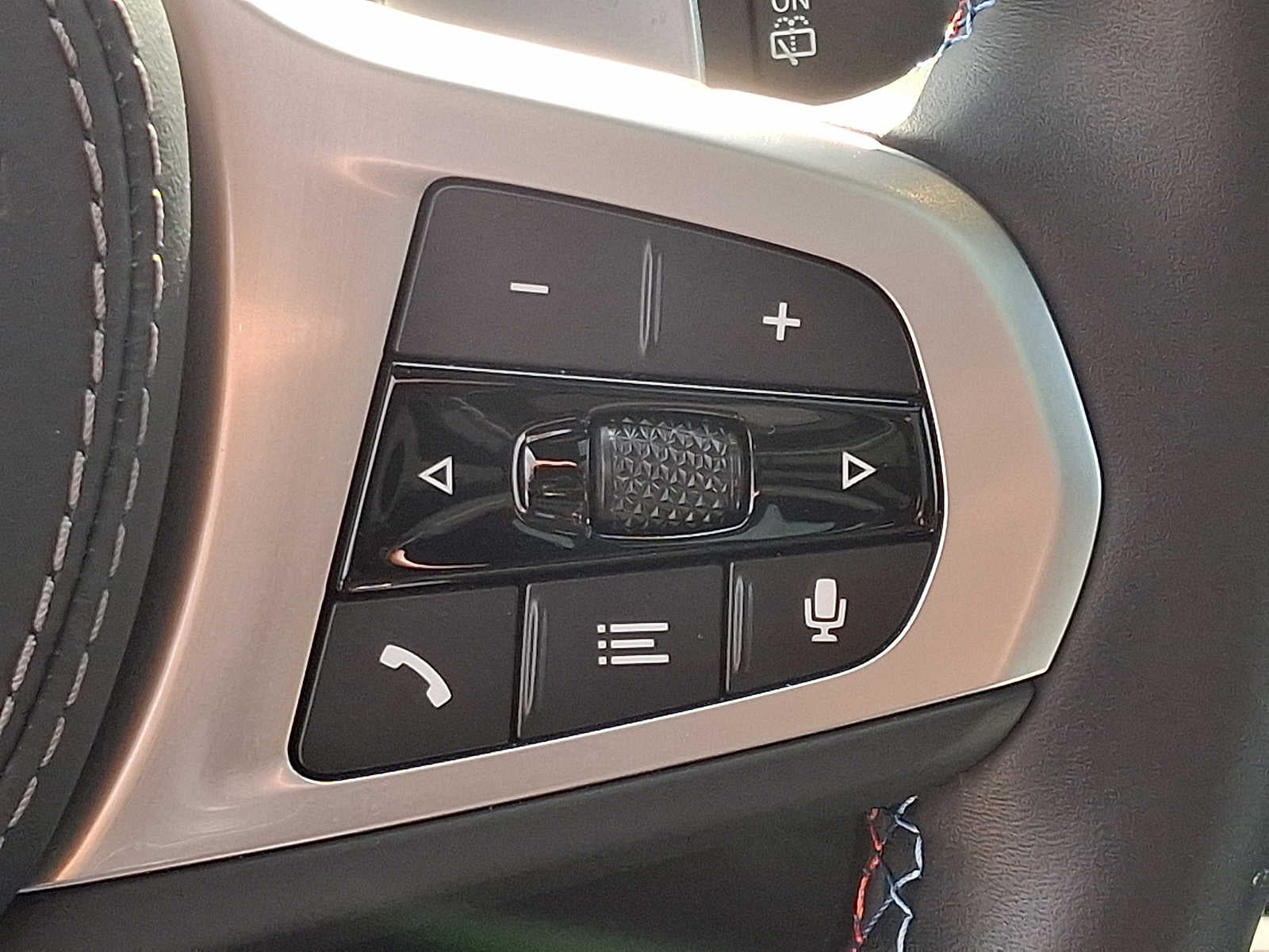 2025 BMW X7 M60i Sports Activity Vehicle