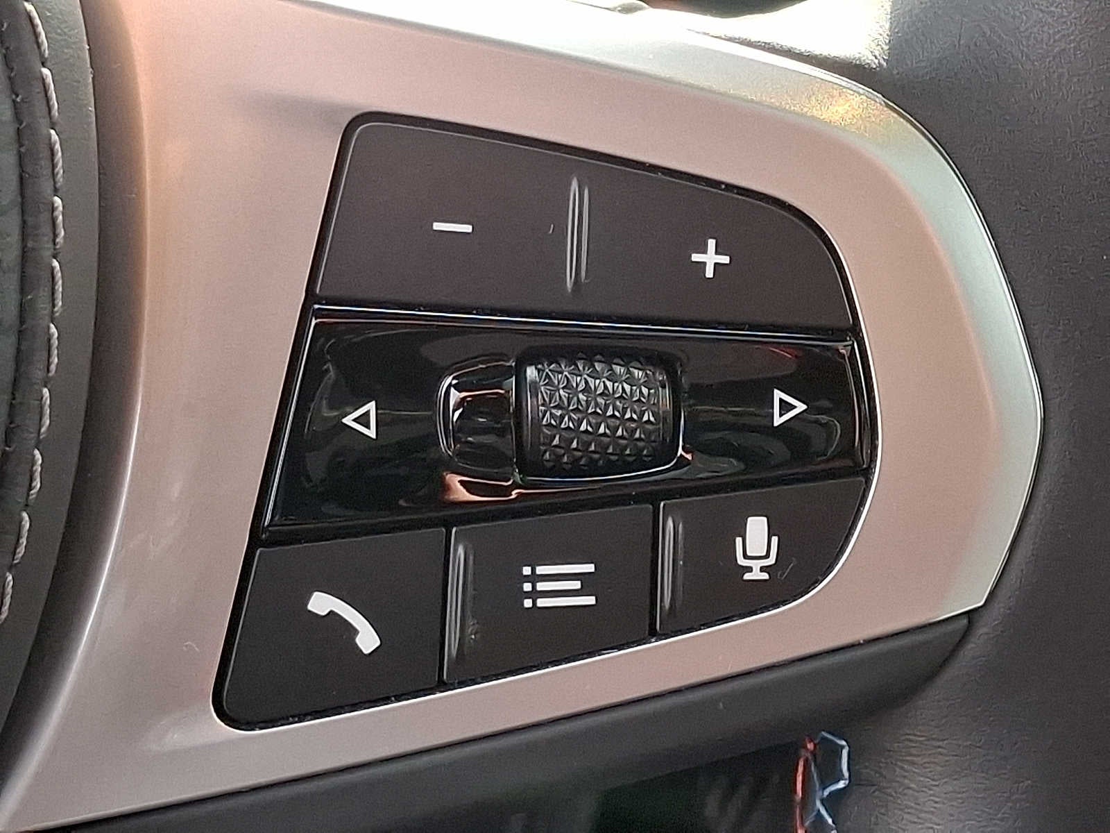 2024 BMW X7 M60i Sports Activity Vehicle