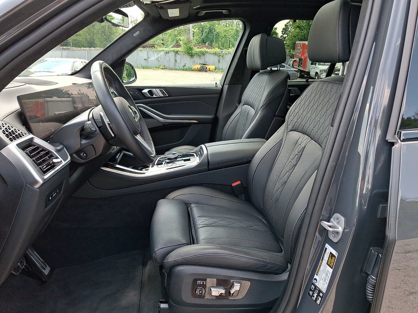 2025 BMW X5 M60i Sports Activity Vehicle
