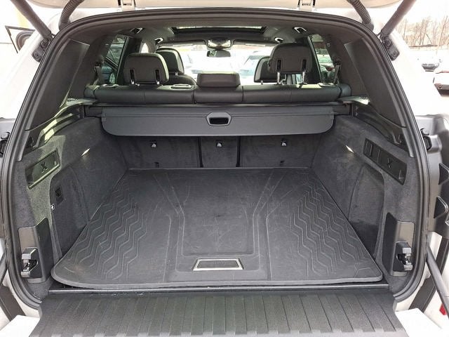 2025 BMW X5 M60i Sports Activity Vehicle