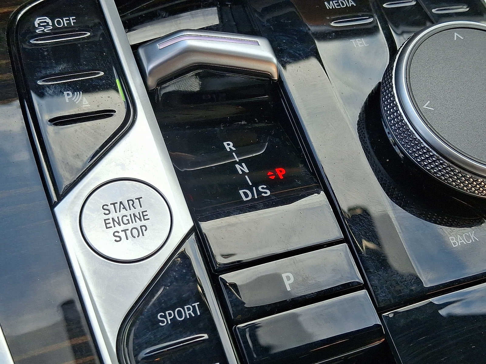 2025 BMW X6 xDrive40i Sports Activity Coupe