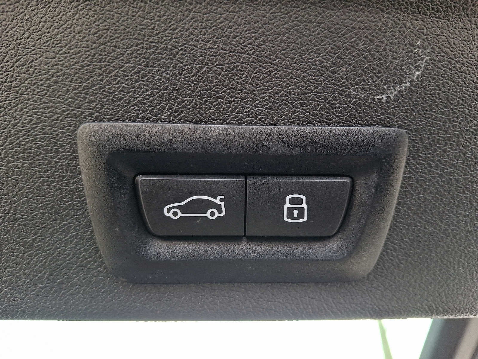 2025 BMW X6 xDrive40i Sports Activity Coupe