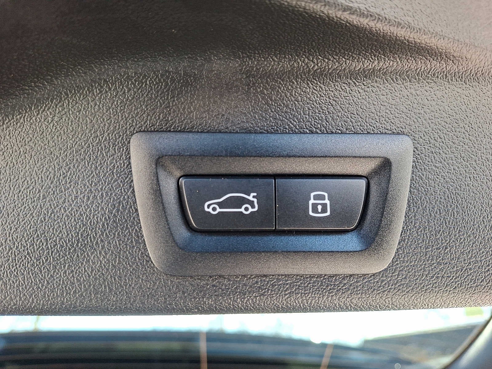 2025 BMW X5 xDrive50e Plug-In Hybrid