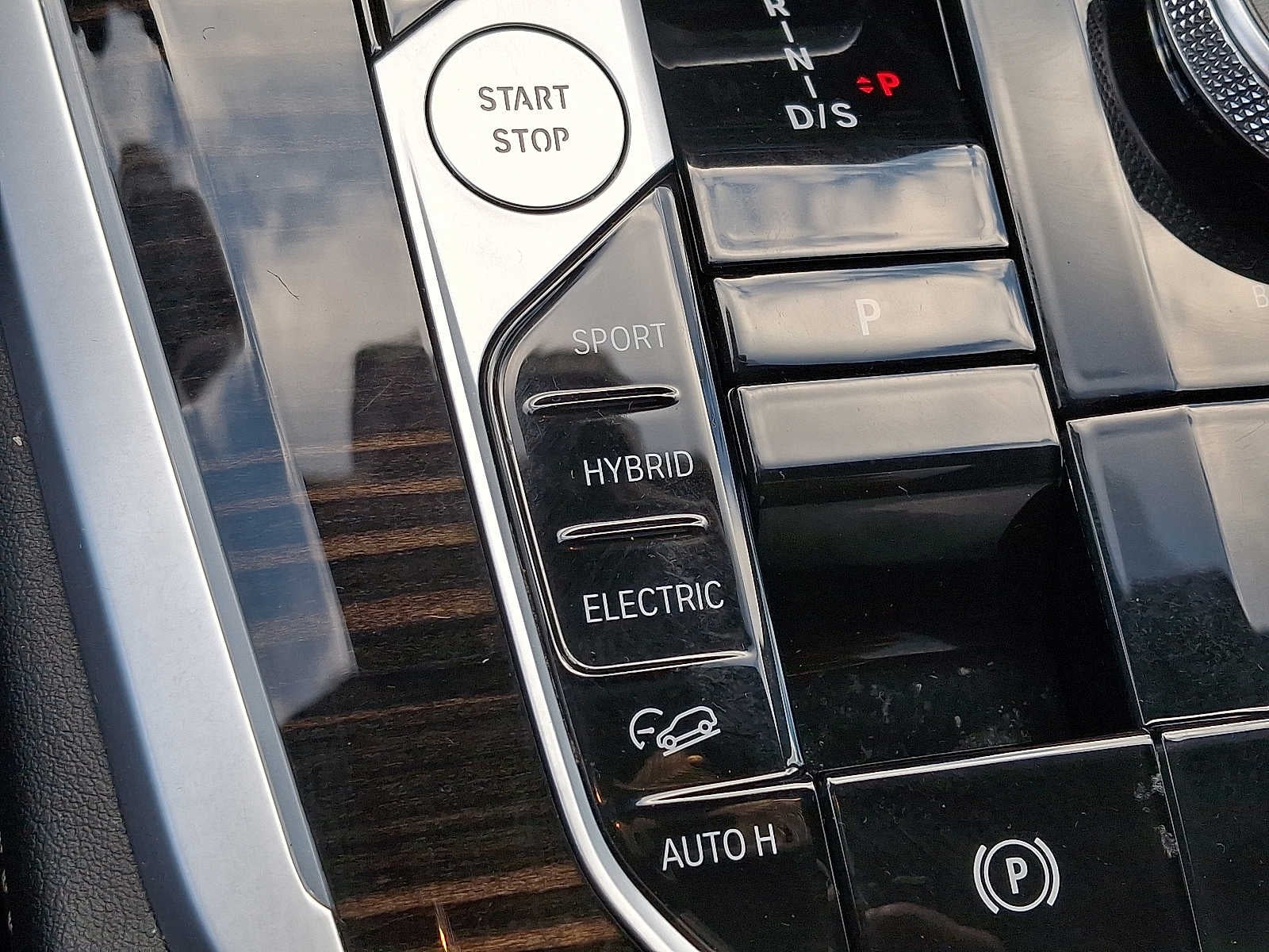 2025 BMW X5 xDrive50e Plug-In Hybrid