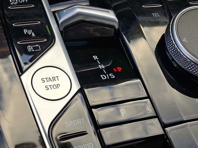 2025 BMW X5 xDrive50e Plug-In Hybrid