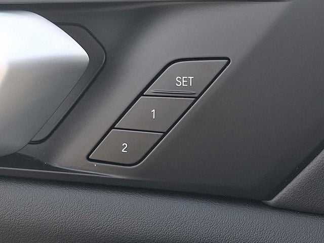 2025 BMW X5 xDrive50e Plug-In Hybrid