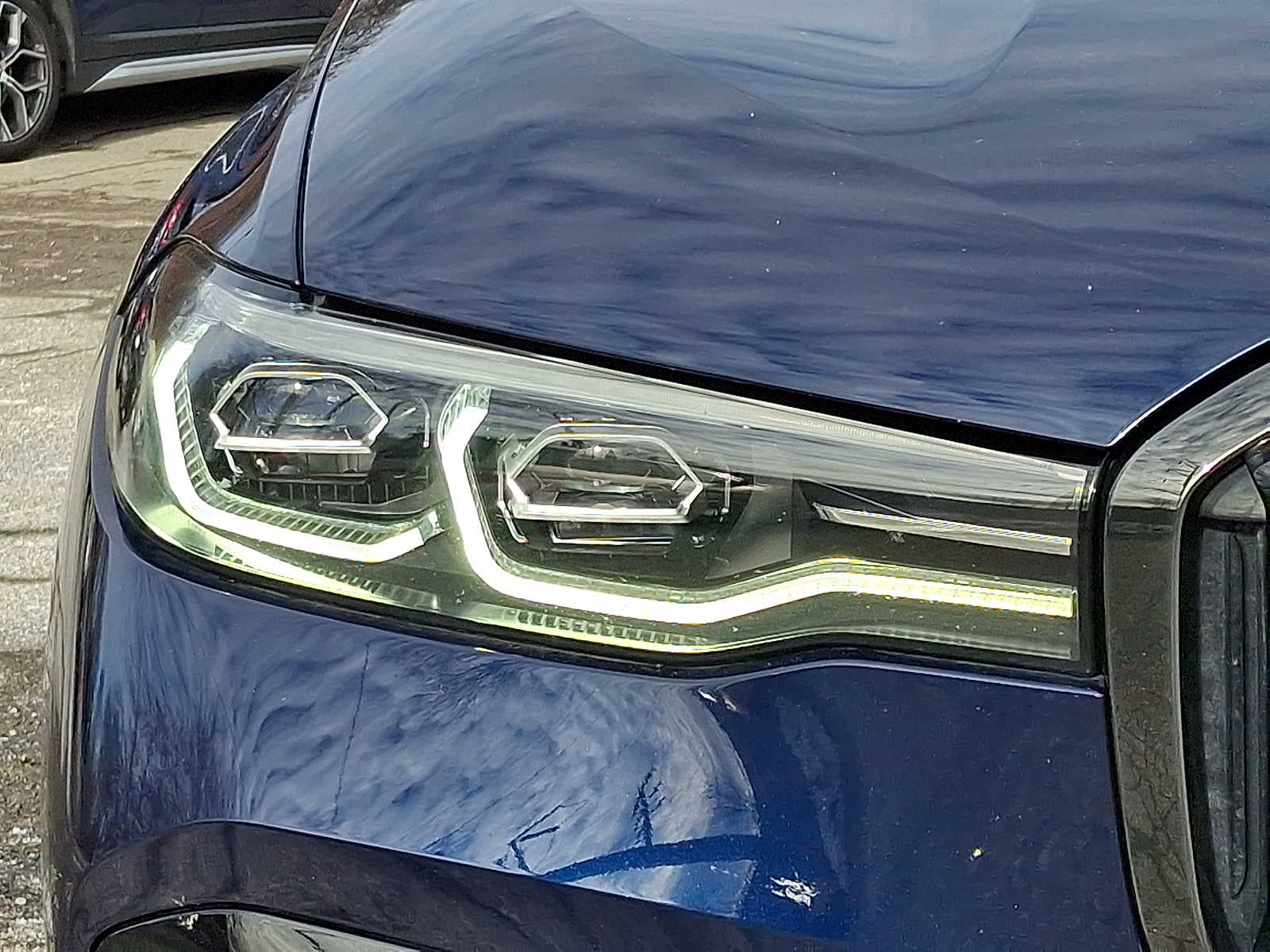 2022 BMW X7 xDrive40i Sports Activity Vehicle