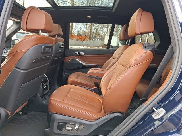 2022 BMW X7 xDrive40i Sports Activity Vehicle